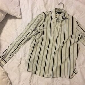 White and black striped blouse
